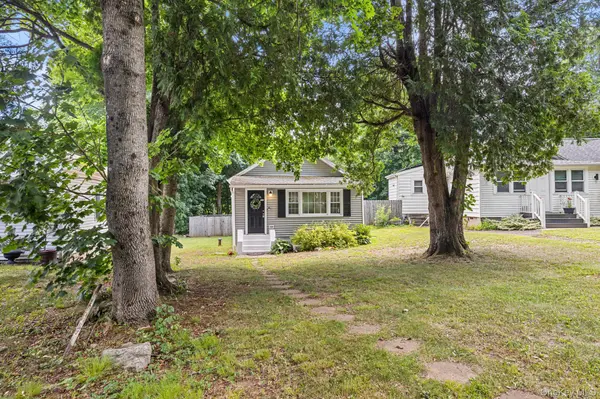 10 Batavia RD, Patterson, NY 12563