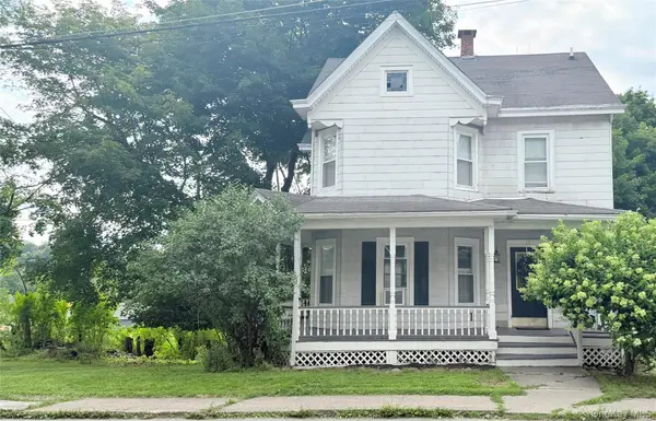 18 Pleasant AVE, Walden, NY 12586