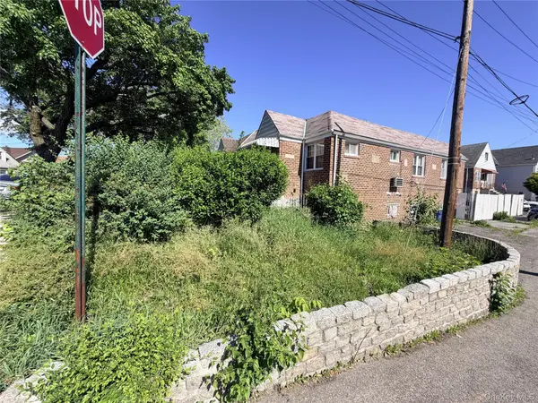 3140 Waterbury AVE, Bronx, NY 10465