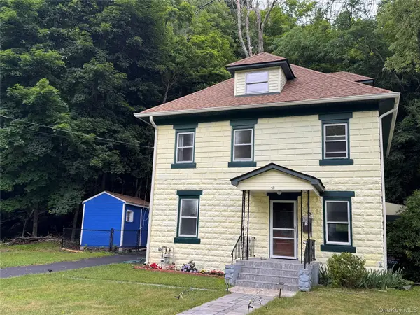 39 Reservoir AVE, Port Jervis, NY 12771