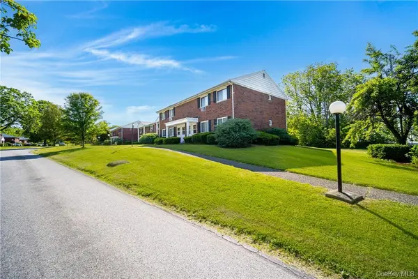 44 Manor DR #44, Cornwall, NY 12518