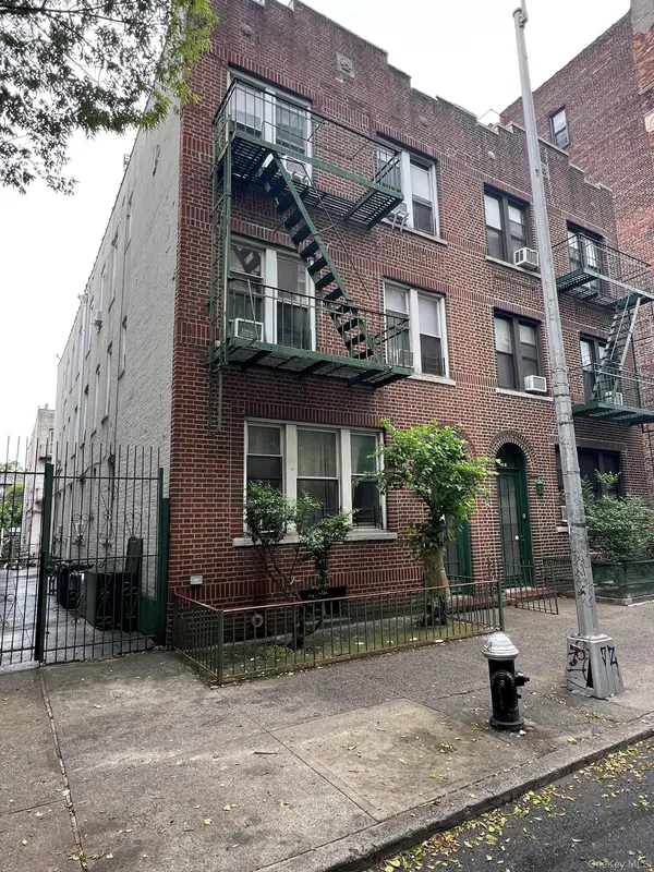 47-16 46 ST, Woodside, NY 11377