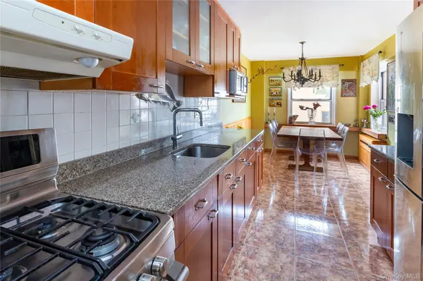 3130 Irwin AVE #8C, Bronx, NY 10463