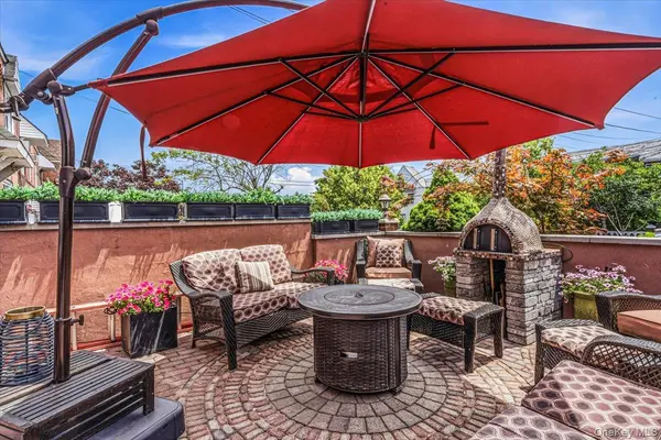 2012 43rd ST, Astoria, NY 11105