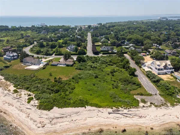 1890 Lands End RD, Orient Point, NY 11957