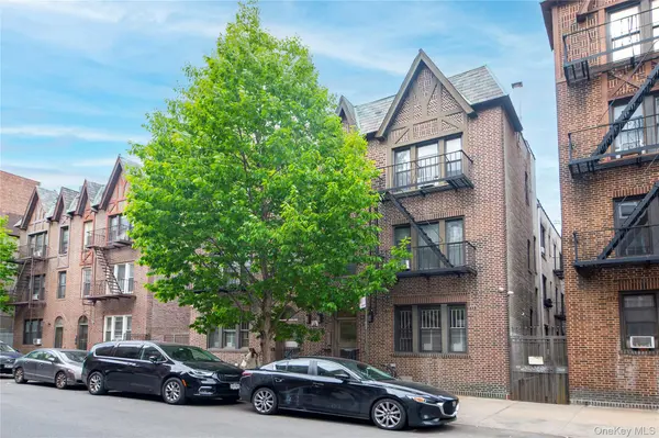 4516 39th PL, Sunnyside, NY 11104