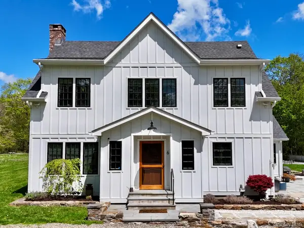 6 Byrds Hill RD, Pawling, NY 12564