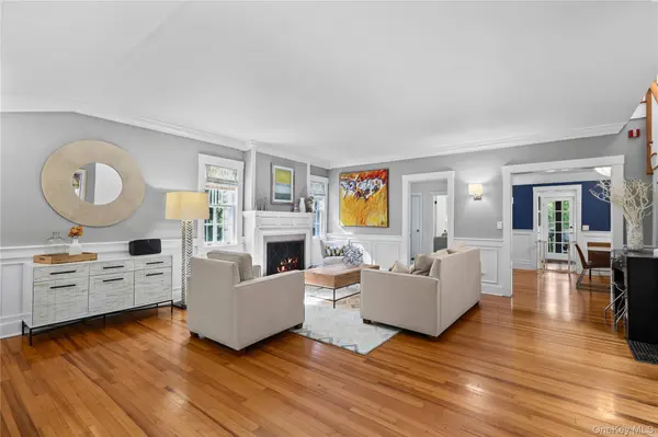 131 Douglas RD, Chappaqua, NY 10514