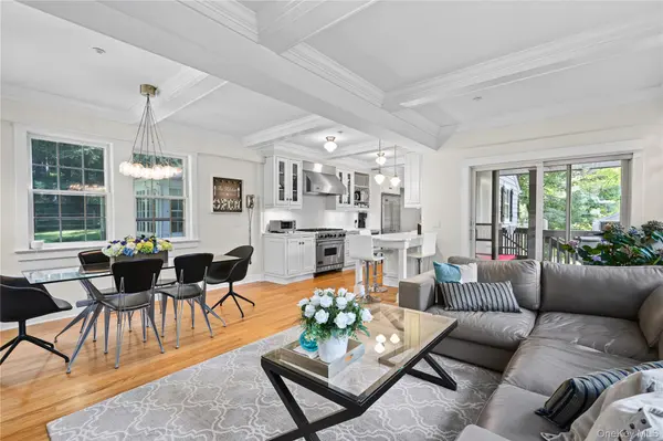 131 Douglas RD, Chappaqua, NY 10514