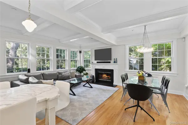131 Douglas RD, Chappaqua, NY 10514