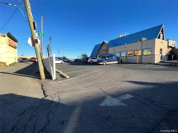 10 3rd ST, Rosedale, NY 11422