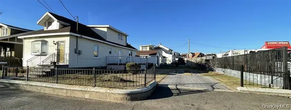 10 3rd ST, Rosedale, NY 11422