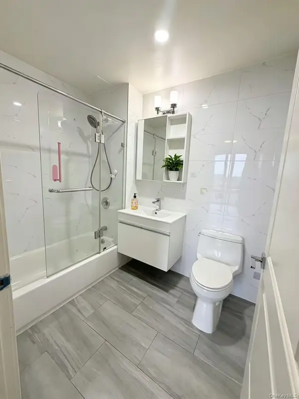 144-27 Sanford AVE #6L, Flushing, NY 11355