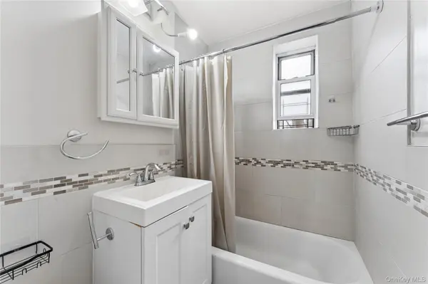 55-01 31st AVE #1D, Woodside, NY 11377