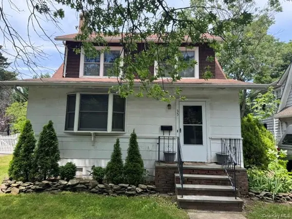 35 Fairview AVE, Port Washington, NY 11050