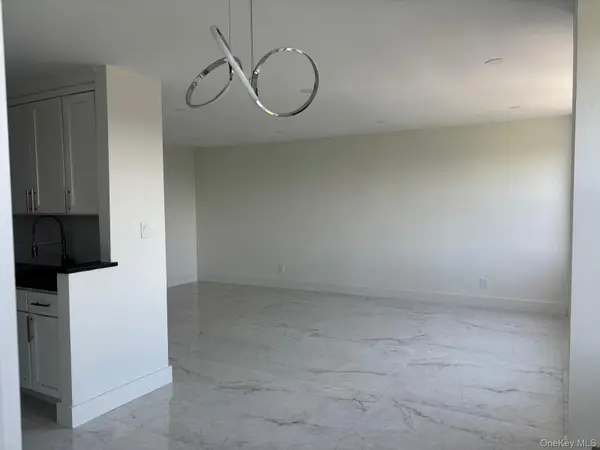 833 Central AVE #5B, Far Rockaway, NY 11691