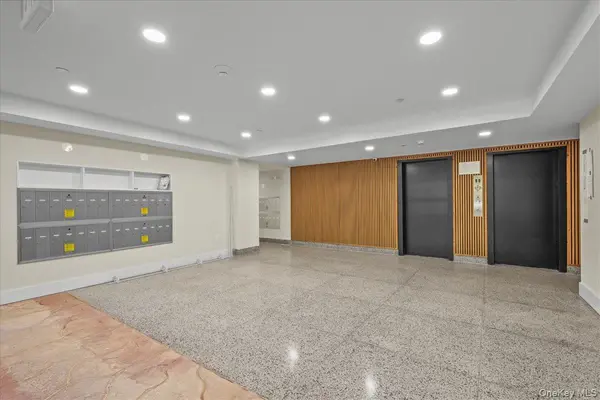 671 Bronx River Road #6C, Yonkers, NY 10704