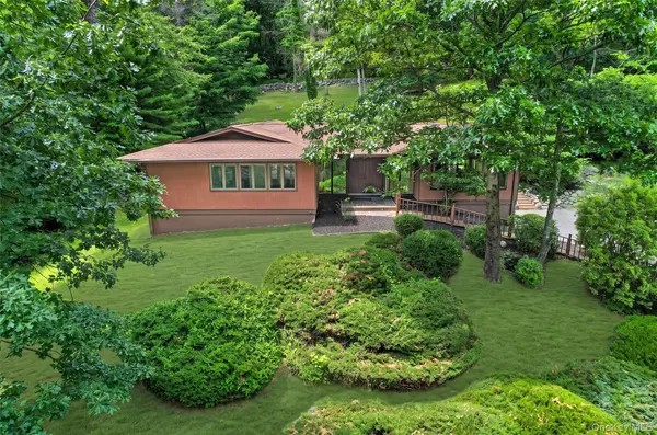 9 Tamarack LN, Pomona, NY 10970