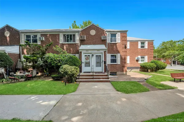 263-53 74th AVE #90E31, Glen Oaks, NY 11004