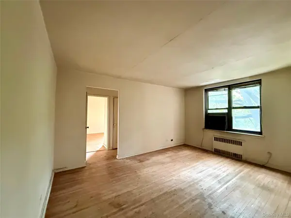 11315 34th AVE #1E, Corona, NY 11368