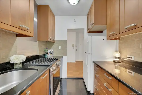 735 Kappock ST #2F, Bronx, NY 10463