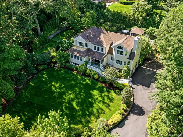 406 Brook RD, Port Jefferson, NY 11777