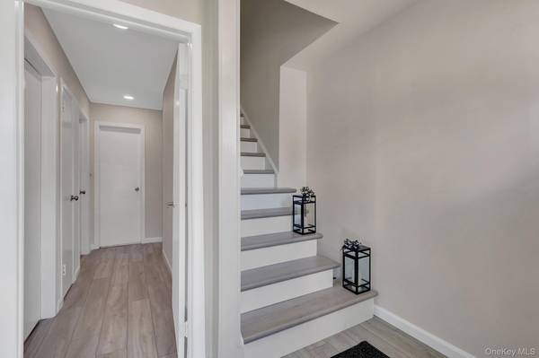 1602 Noble ST, East Meadow, NY 11554