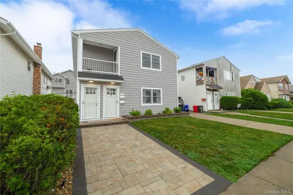 542 E Pine ST #Upper, Long Beach, NY 11561