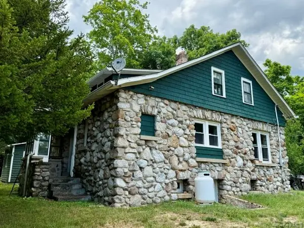 623 Walker Valley RD, Pine Bush, NY 12566