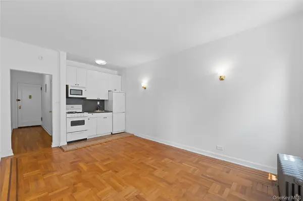 41-41 41st ST #5N, Sunnyside, NY 11104