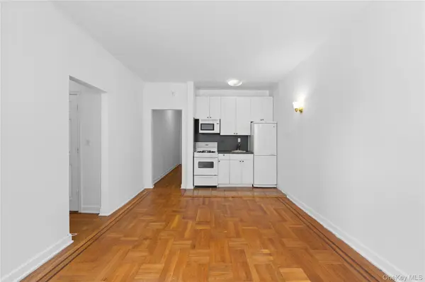 41-41 41st ST #5N, Sunnyside, NY 11104