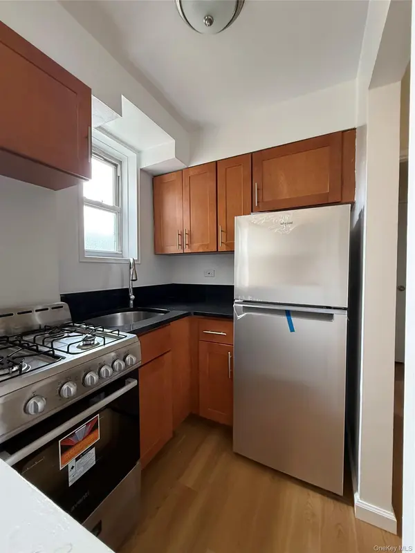 83-36 Beverly RD #5B, Kew Gardens, NY 11415