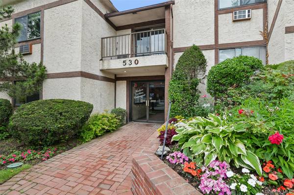 530 Hudson AVE, Cedarhurst, NY 11516