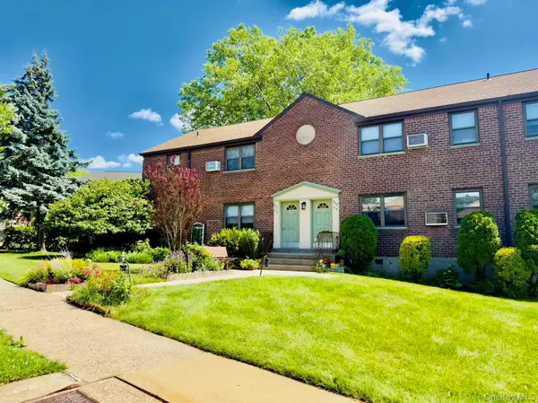 246-46 57th DR #upper, Douglaston, NY 11362