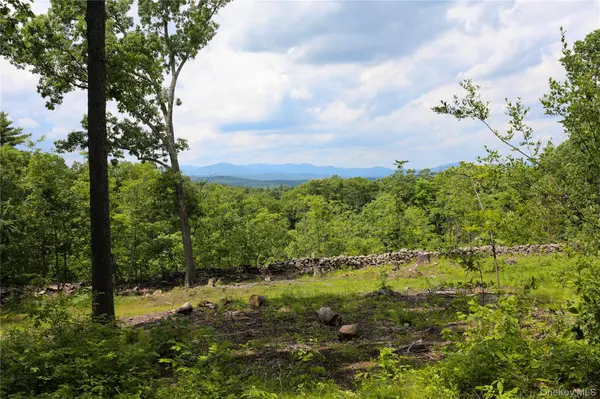 750 Cow Hough RD, New Paltz, NY 12561