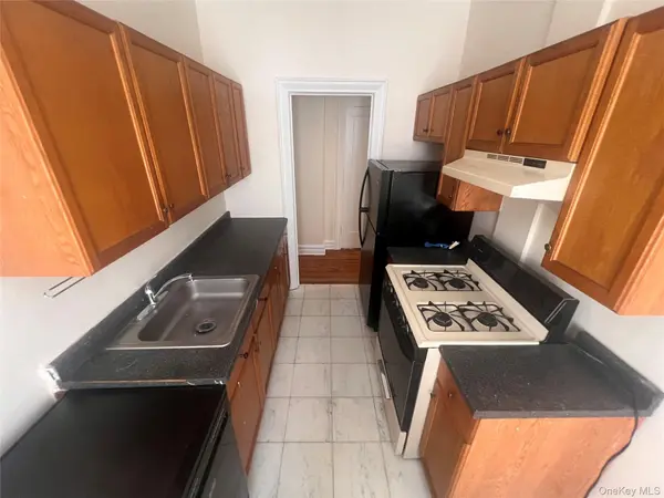 37-20 81 ST #5E, Jackson Heights, NY 11372