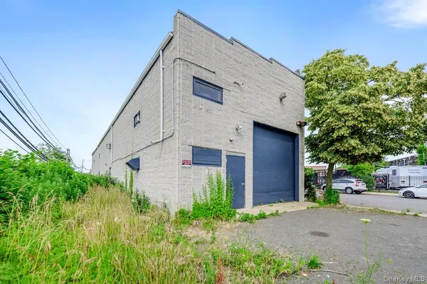 701 Park PL, Long Beach, NY 11561
