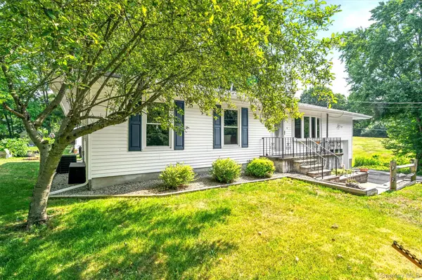 484 State Route 52, Walden, NY 12586