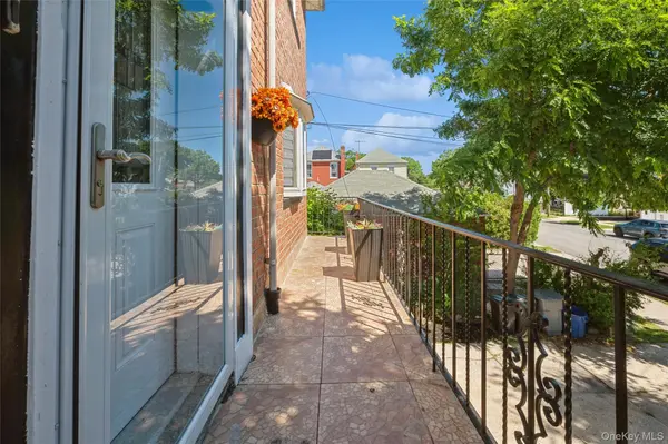 1321 Gillespie AVE, Bronx, NY 10461