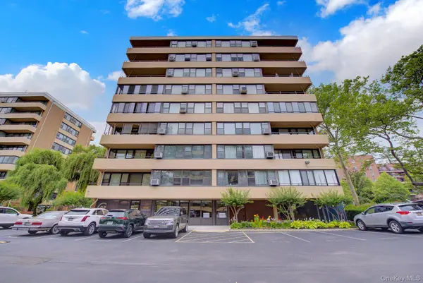 166-10 Powells Cove BLVD #2C, Whitestone, NY 11357