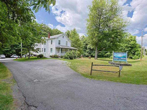 3197 State Route 28, Shokan, NY 12481