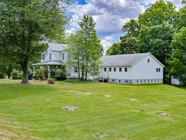 3197 State Route 28, Shokan, NY 12481