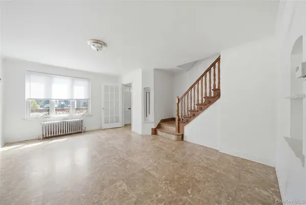 5750 82nd ST, Middle Village, NY 11379