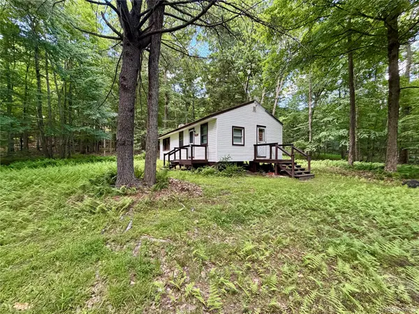 34 Newman RD, Pond Eddy, NY 12770