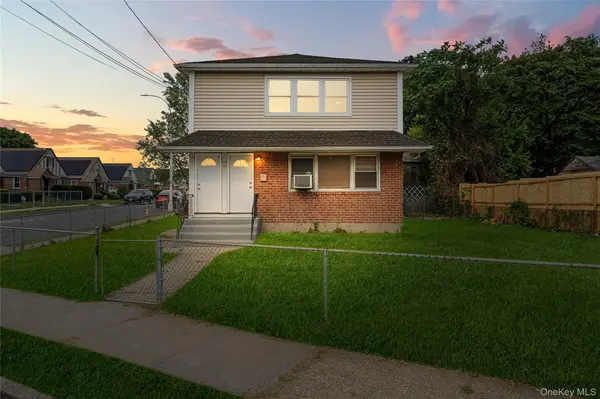 17204 Amelia RD, Jamaica, NY 11434