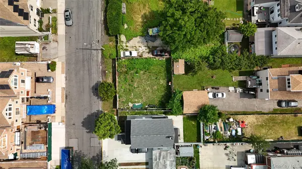 829 Dean AVE, Bronx, NY 10465