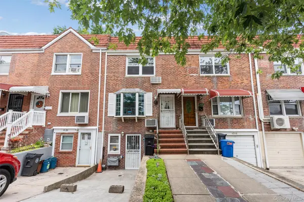 4318 195th ST, Flushing, NY 11358