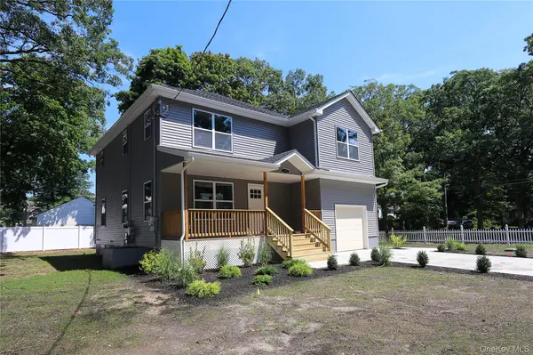 245 New AVE, Wyandanch, NY 11798