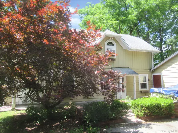 2 Academy AVE, Cornwall On Hudson, NY 12520