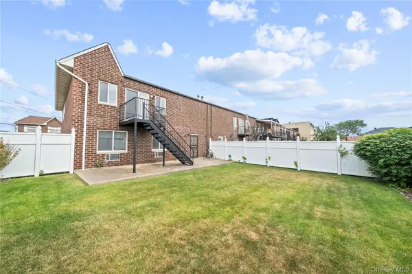 195 Beach 60th ST, Arverne, NY 11692